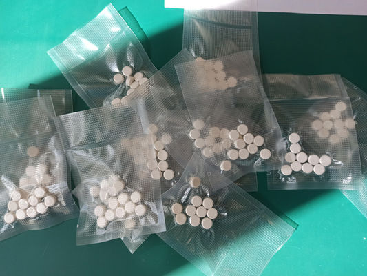 L'intermédiaire de Remdesivir marque sur tablette les pilules orales de GS 441524 pour la PAP de chat